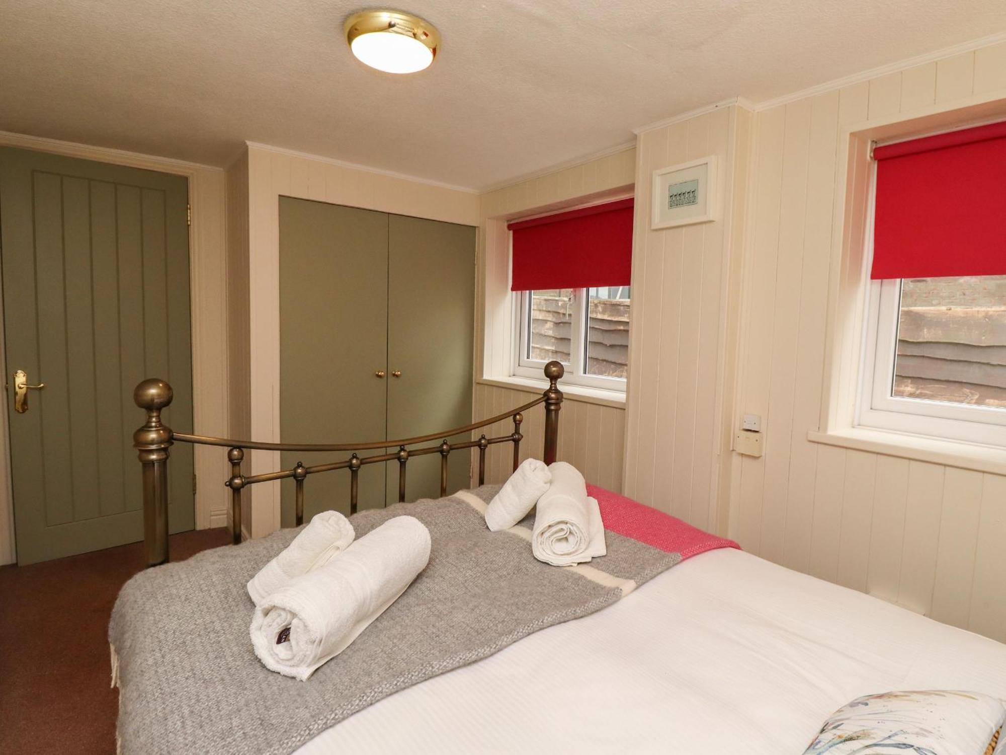 Barnacle Cove Villa Beadnell Exterior photo