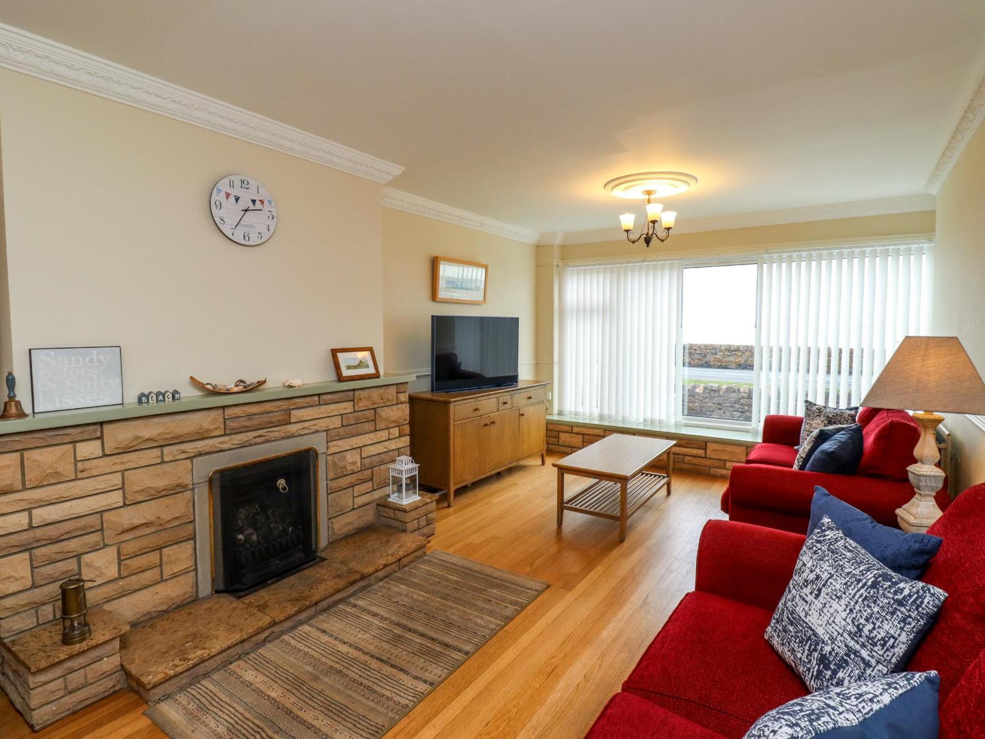 Barnacle Cove Villa Beadnell Exterior photo